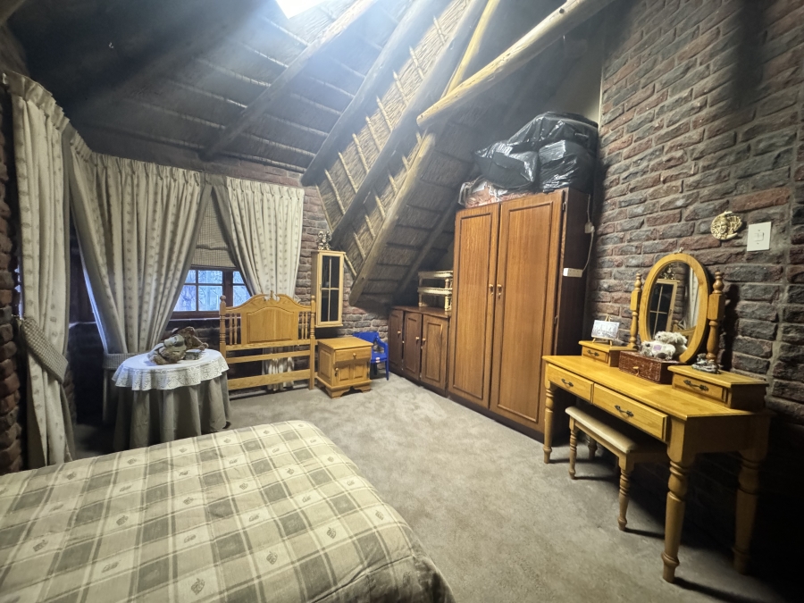 6 Bedroom Property for Sale in Doringkruin North West